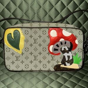 Louis Vuitton conte de fees pochette accessories mini Lin purse